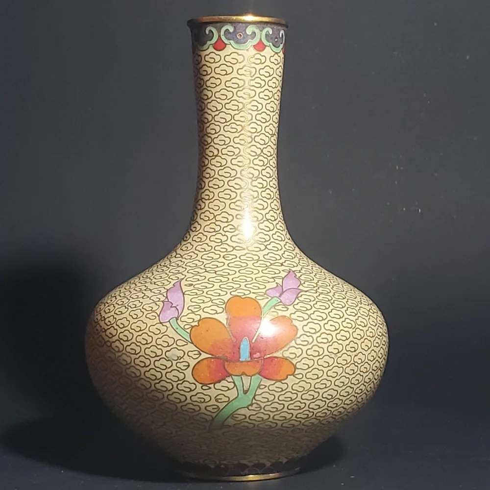 Handcrafted Chinese Floral Cloisonné Enamel 6.5